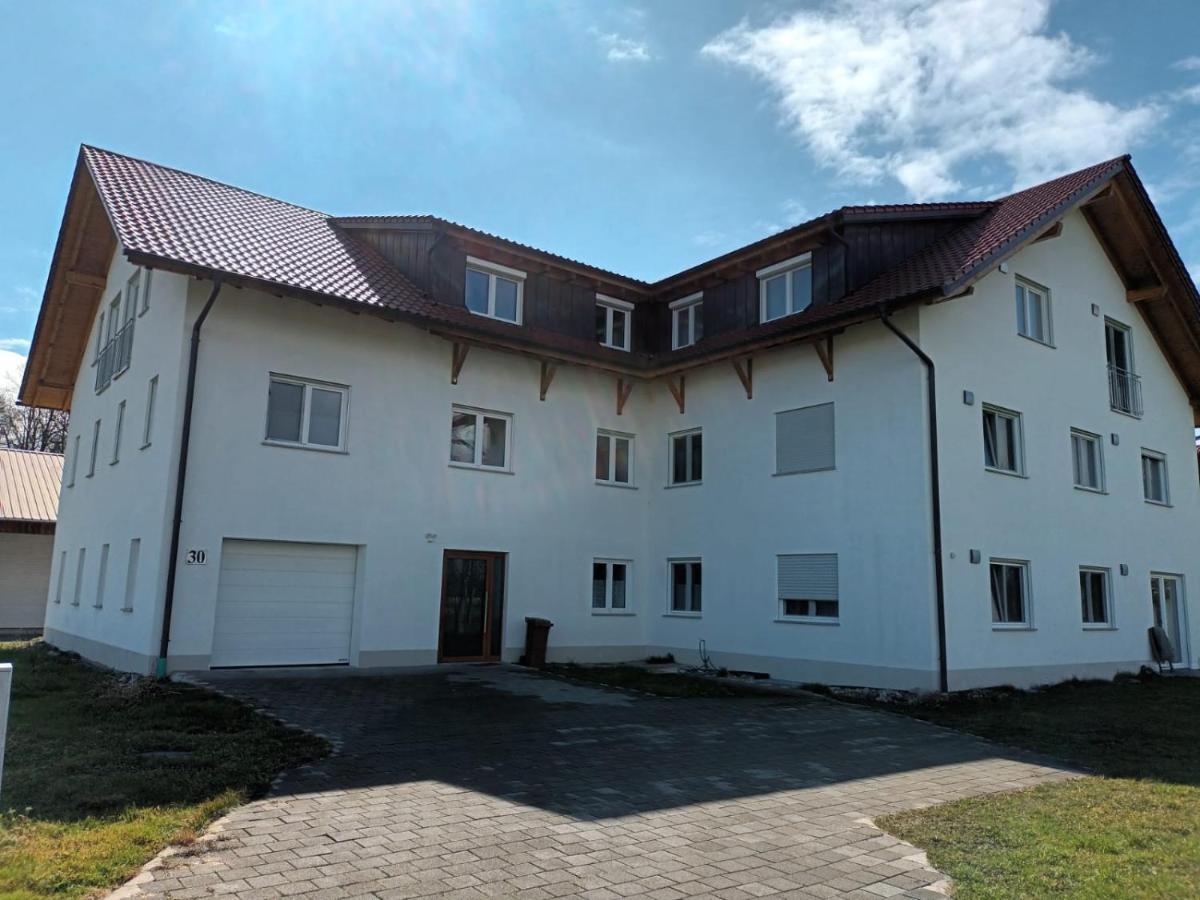 Ferienwohnungen Weishaupt Pfingstweider Strasse 30 Meckenbeuren Exterior photo